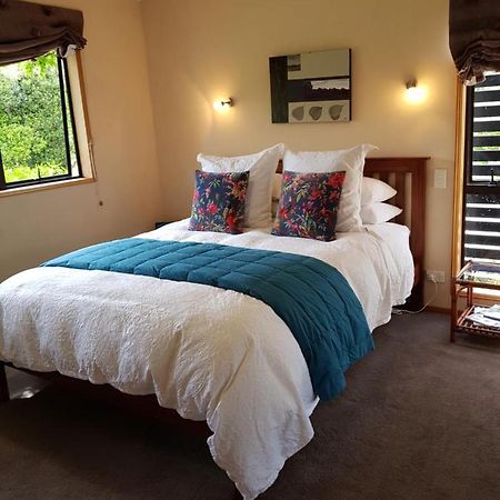 Alpine Rock B&B Te Anau Buitenkant foto