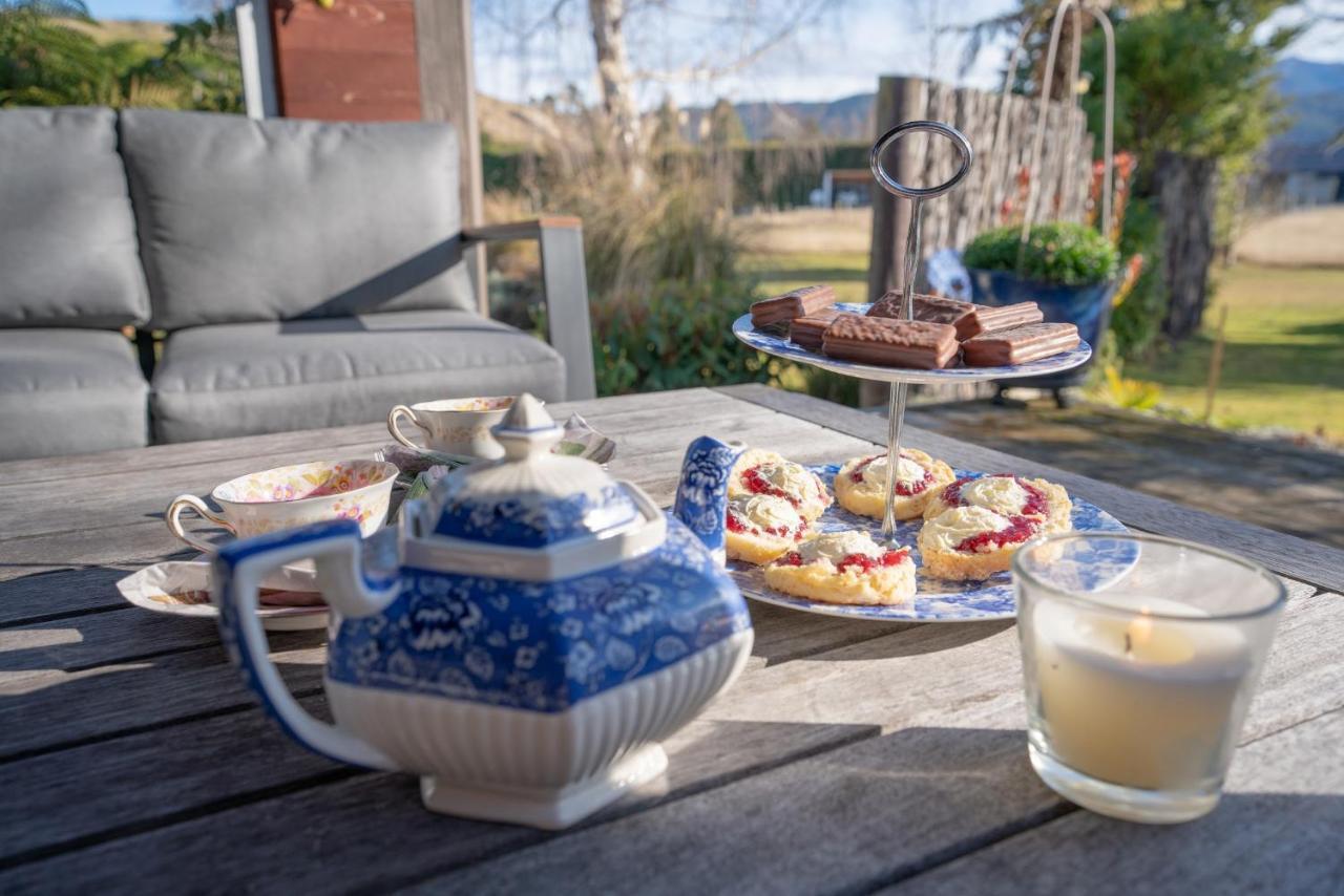 Alpine Rock B&B Te Anau Buitenkant foto