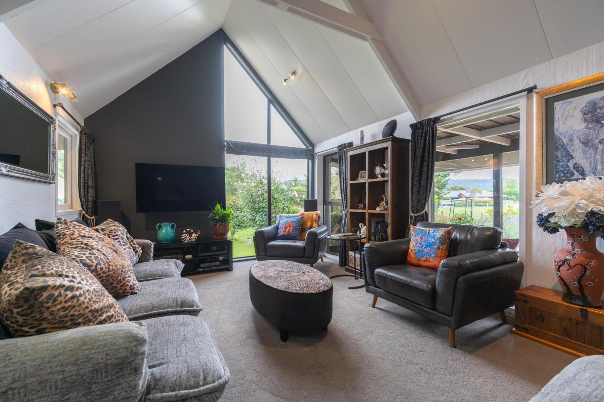 Alpine Rock B&B Te Anau Buitenkant foto