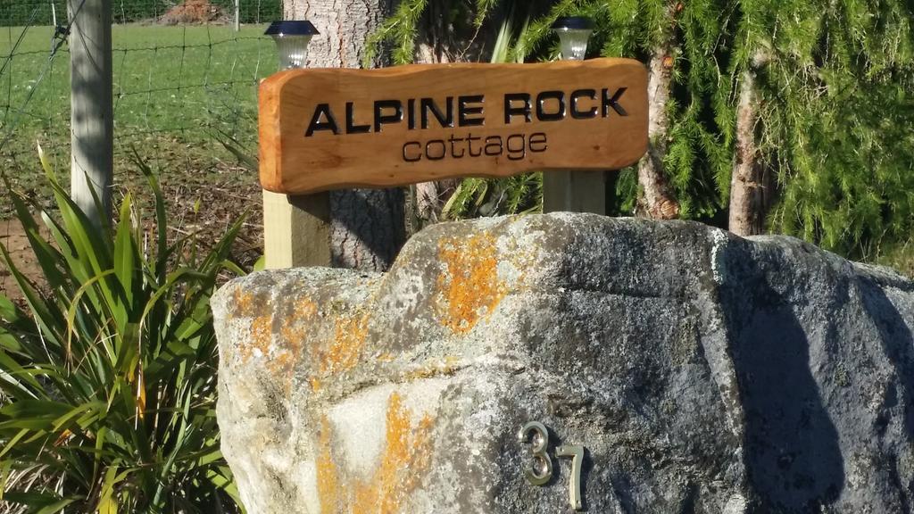 Alpine Rock B&B Te Anau Buitenkant foto