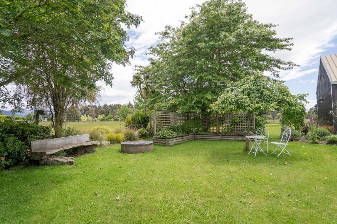 Alpine Rock B&B Te Anau Buitenkant foto